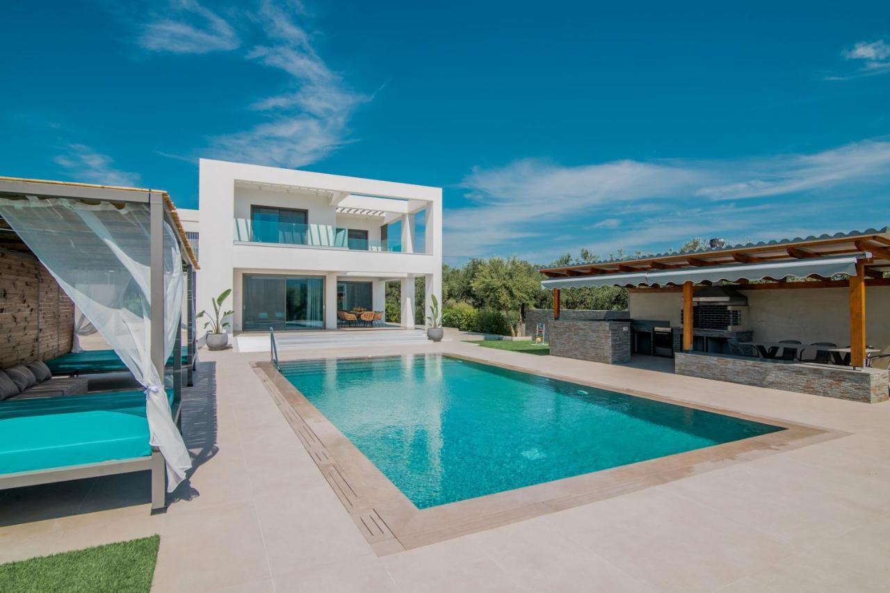 Antonia Villa - Luxurious Serenity With Private Pool, By Zantewize Kalipádhon 外观 照片