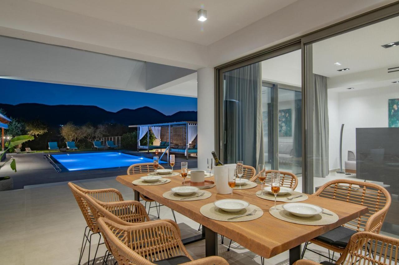 Antonia Villa - Luxurious Serenity With Private Pool, By Zantewize Kalipádhon 外观 照片